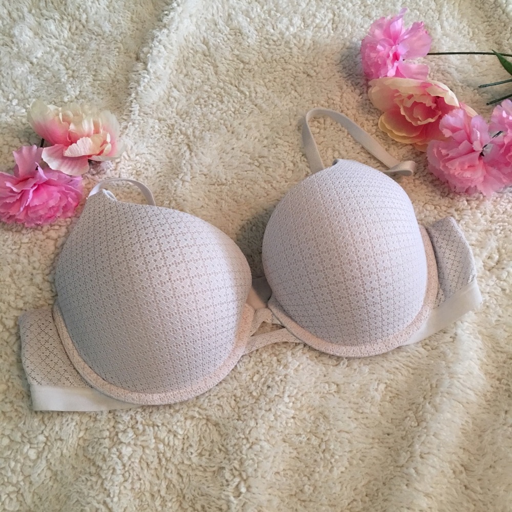 NWOT Victoria’s Secret Perfect Shape Bra